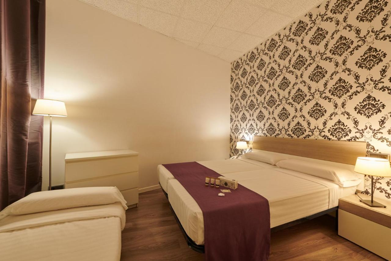 Hostal Mayerling Centro Barcelona Buitenkant foto